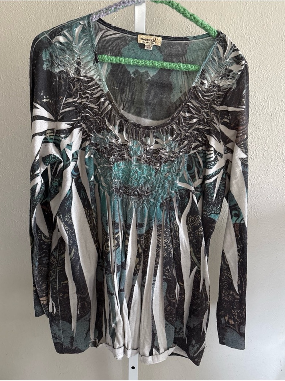 Women’s Teal and Black Long Sleeve Smocked Top Size Large